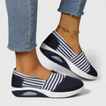 EDYTA | Wsuwane sneakersy w paski